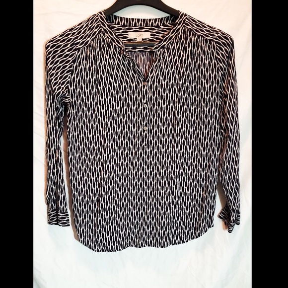 Business casual blue and white printed blouse - Picture 1 of 2